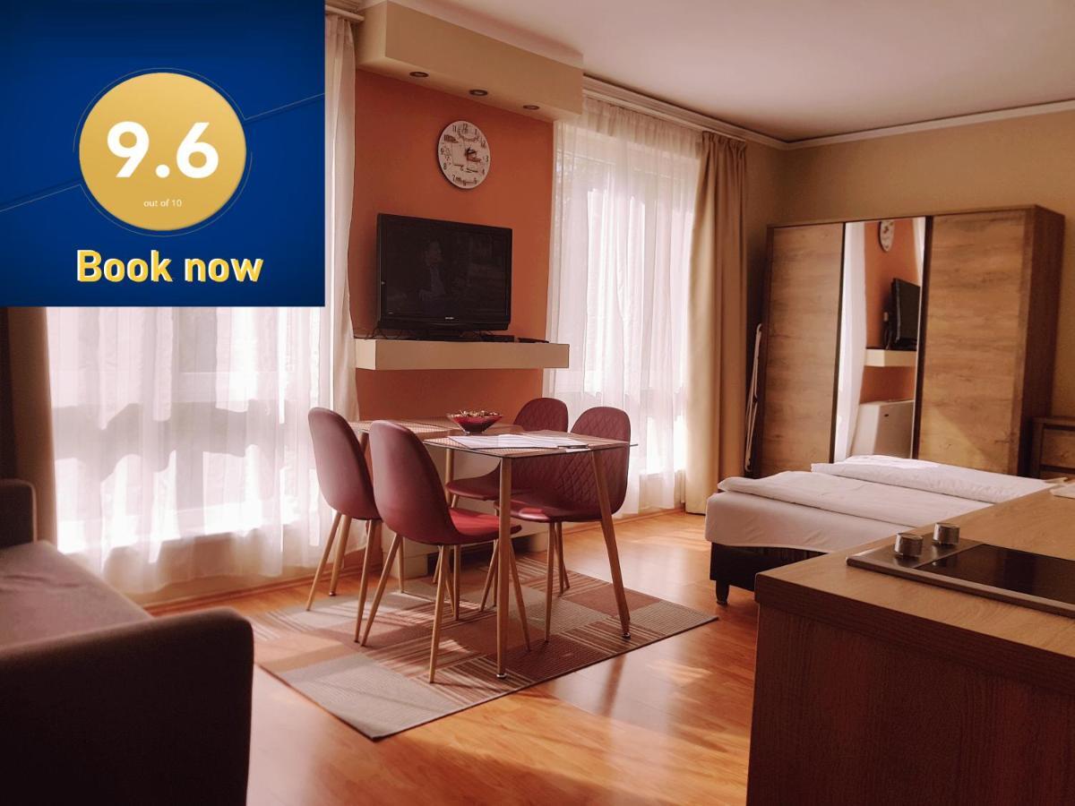 Lola Studio Apartman Hajdúszoboszló Eksteriør billede